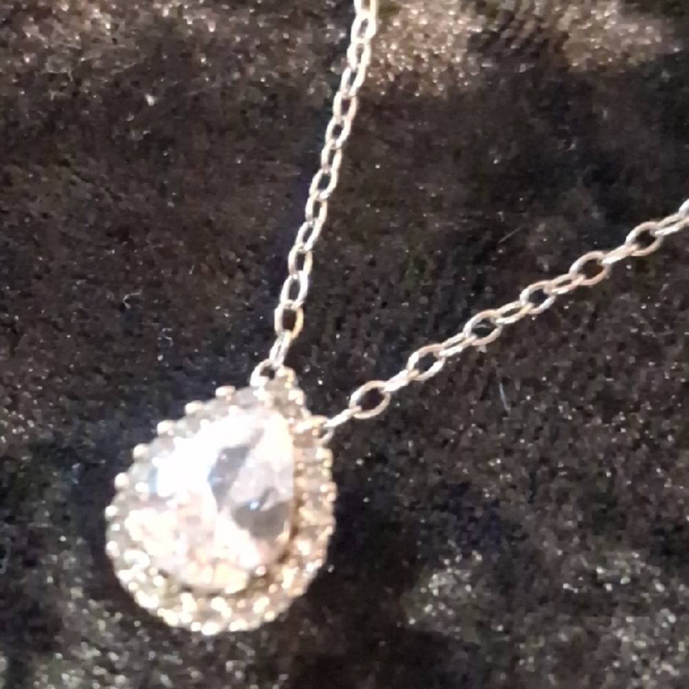 Sophisticated Silver Crystal Pendant Necklace